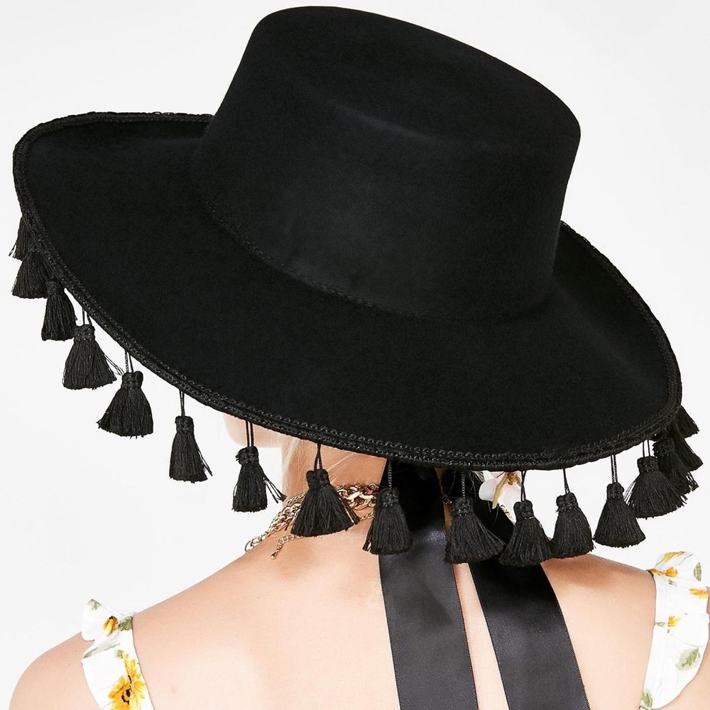 Valfre Black Tassel Hat